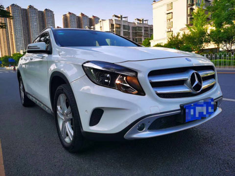 16年- 奔驰GLA200 自动双天窗