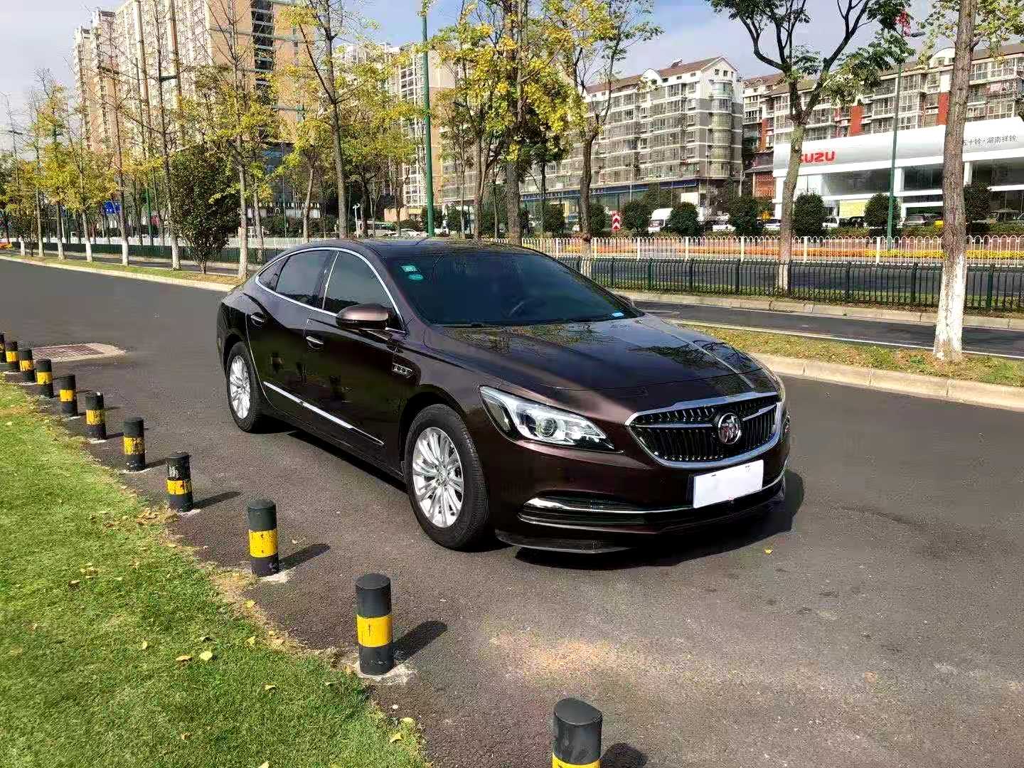 长沙本地一手准新17年2月别克君威20T精英型！